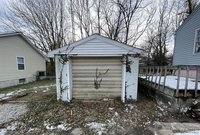 1127 Putnam Street, Alton, IL 62002