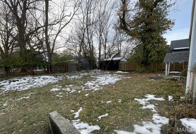 1127 Putnam Street, Alton, IL 62002