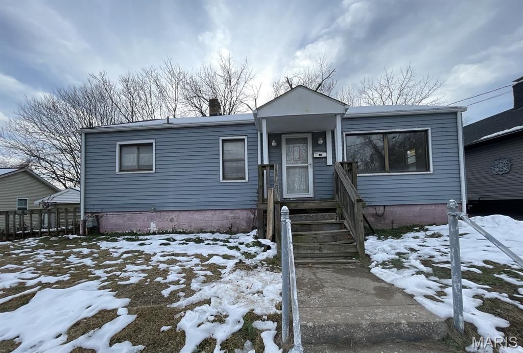 1127 Putnam Street, Alton, IL 62002