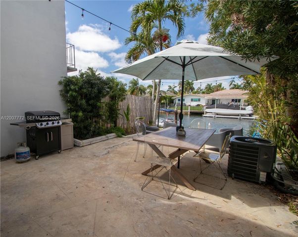 2117 NE 123rd St, North Miami, FL 33181