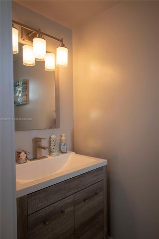 2117 NE 123rd St, North Miami, FL 33181