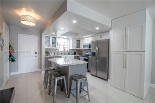 2117 NE 123rd St, North Miami, FL 33181