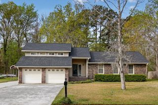 106 Travelers Rest Boulevard, Summerville, SC 29485