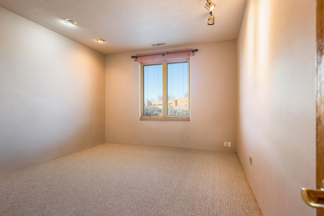 100 Camino Rayo Del Sol, Corrales, NM 87048