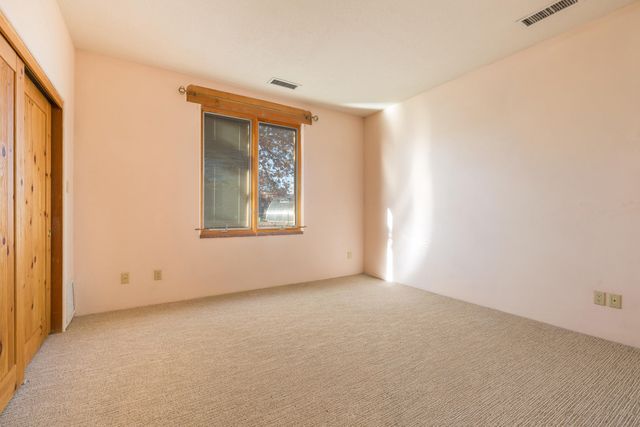 100 Camino Rayo Del Sol, Corrales, NM 87048