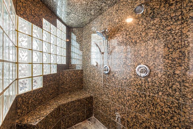 100 Camino Rayo Del Sol, Corrales, NM 87048