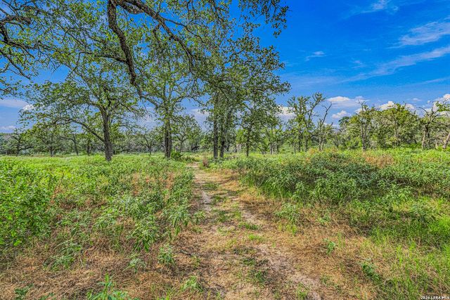837 Paddy, Floresville, TX 78114
