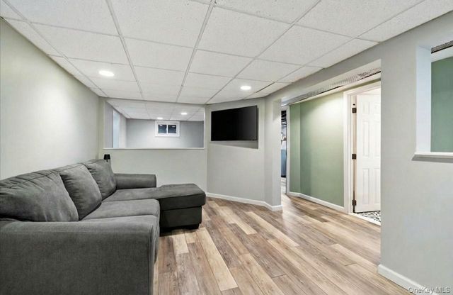 69 Hawthorne Street, Massapequa, NY 11758