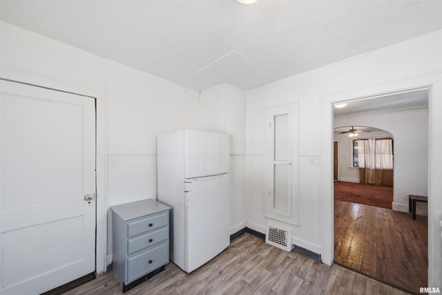 1419 W JOHN H GWYNN JR Avenue, Peoria, IL 61605