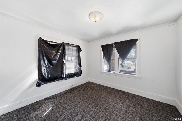 1419 W JOHN H GWYNN JR Avenue, Peoria, IL 61605