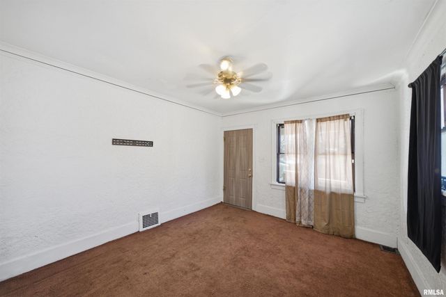 1419 W JOHN H GWYNN JR Avenue, Peoria, IL 61605