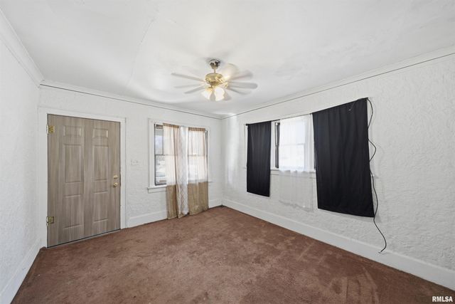 1419 W JOHN H GWYNN JR Avenue, Peoria, IL 61605