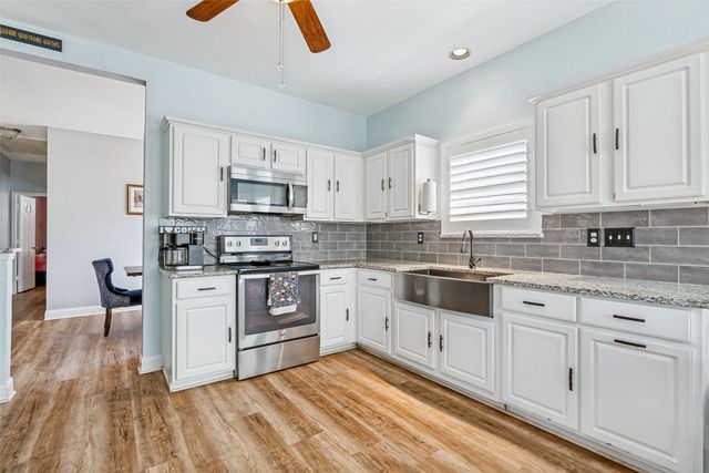 1003 Morningside Drive, Grand Prairie, TX 75052