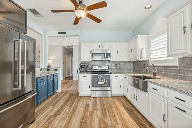 1003 Morningside Drive, Grand Prairie, TX 75052