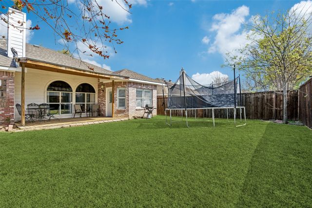 1003 Morningside Drive, Grand Prairie, TX 75052