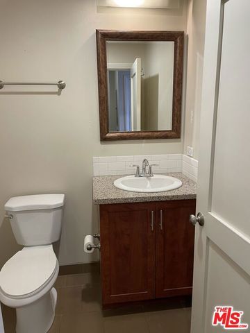 315 W 5th Street 704, Los Angeles, CA 90013