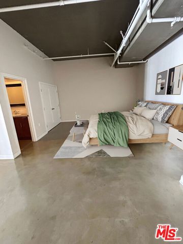 315 W 5th Street 704, Los Angeles, CA 90013