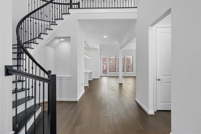 208 Lodestone LN, Austin, TX 78738