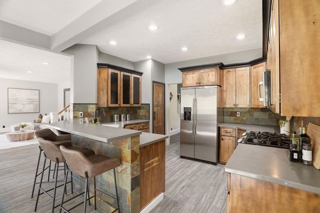 14607 N Shady Slope Rd, Spokane, WA 99208