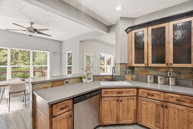 14607 N Shady Slope Rd, Spokane, WA 99208