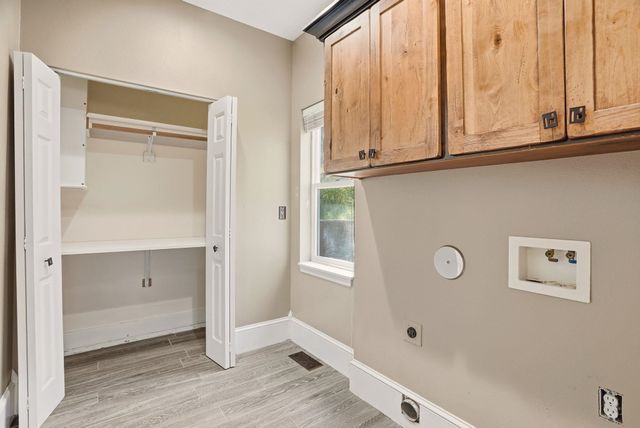 14607 N Shady Slope Rd, Spokane, WA 99208