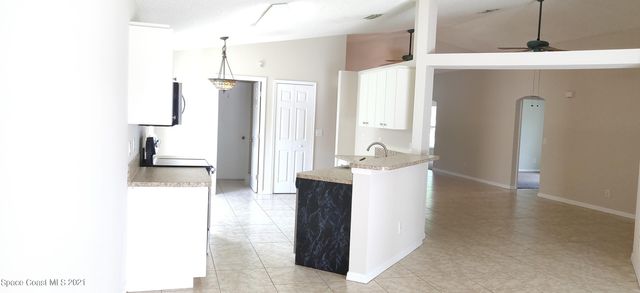 2148 Caledonia Place, Melbourne, FL 32940