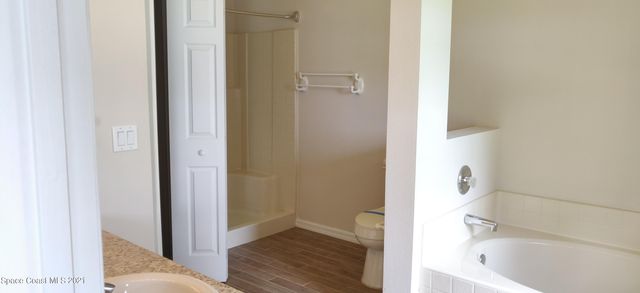 2148 Caledonia Place, Melbourne, FL 32940