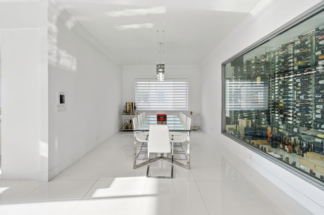 16430 NE 30th Avenue, North Miami Beach, FL 33160
