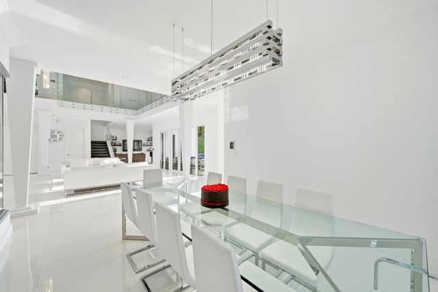 16430 NE 30th Avenue, North Miami Beach, FL 33160