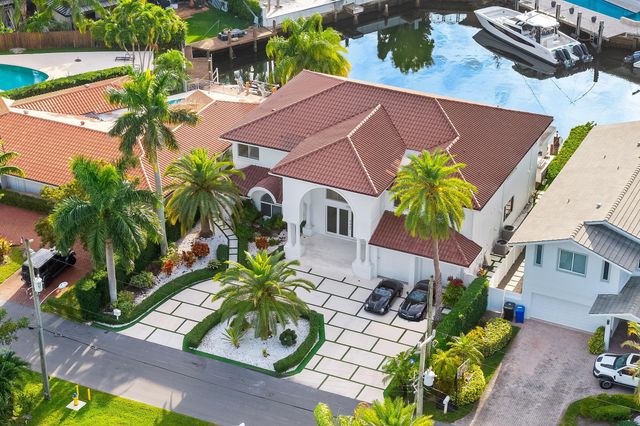 16430 NE 30th Avenue, North Miami Beach, FL 33160