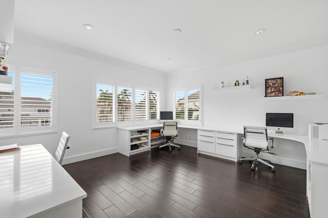 16430 NE 30th Avenue, North Miami Beach, FL 33160