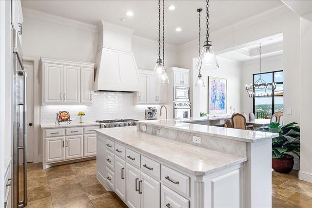 1116 Watercliffe DR, Lago Vista, TX 78645