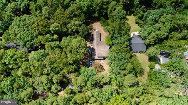 42 W LAKE RD, Medford, NJ 08055