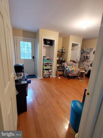 42 W LAKE RD, Medford, NJ 08055