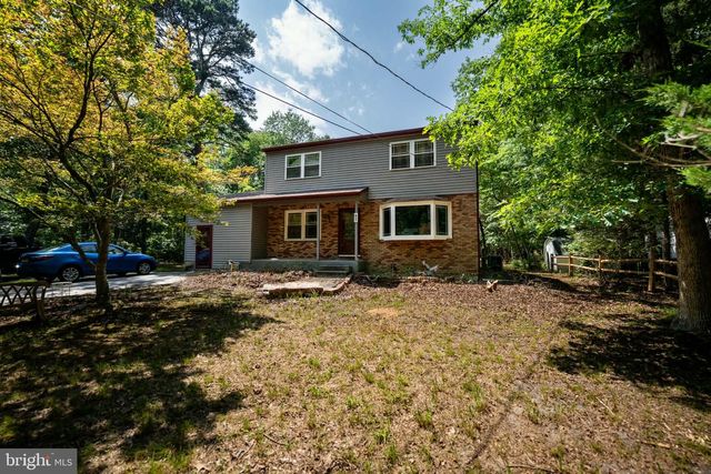 42 W LAKE RD, Medford, NJ 08055