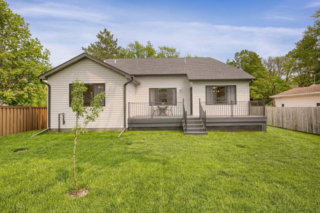 1431 Sumter Avenue N, Golden Valley, MN 55427
