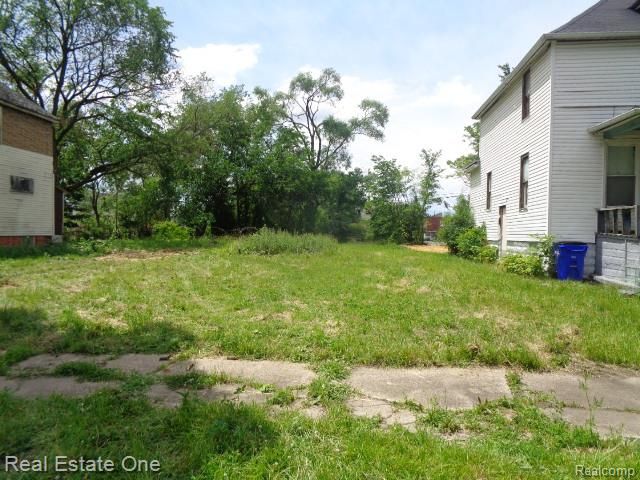 6151 Stanton Street, Detroit, MI 48208