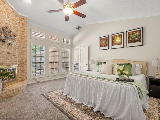 1735 Hodge Lake Lane, Sugar Land, TX 77478
