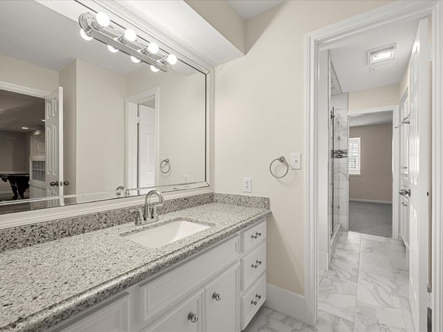 1735 Hodge Lake Lane, Sugar Land, TX 77478