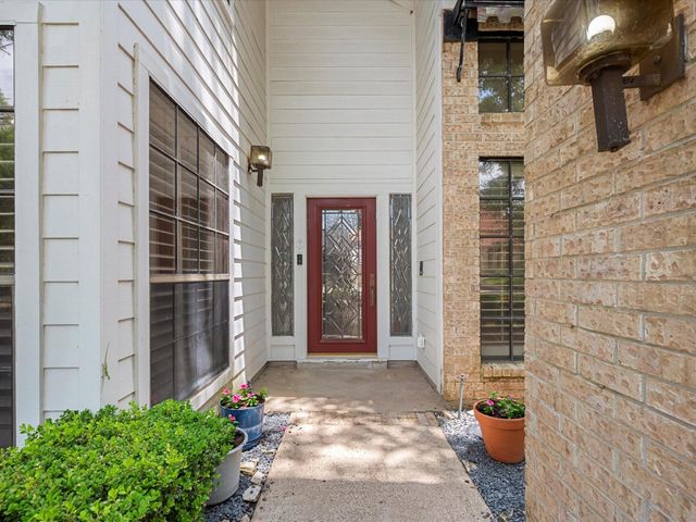 1735 Hodge Lake Lane, Sugar Land, TX 77478