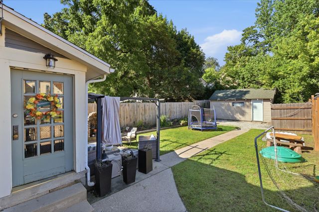 325 Grand Avenue Ne, City Of Grand Rapids, MI 49503