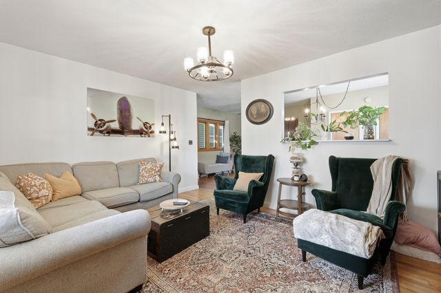325 Grand Avenue Ne, City Of Grand Rapids, MI 49503