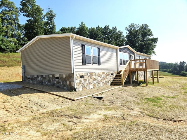 368 Oak Grove Road, Rogersville, TN 37857