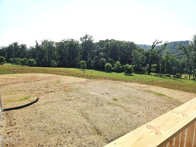 368 Oak Grove Road, Rogersville, TN 37857