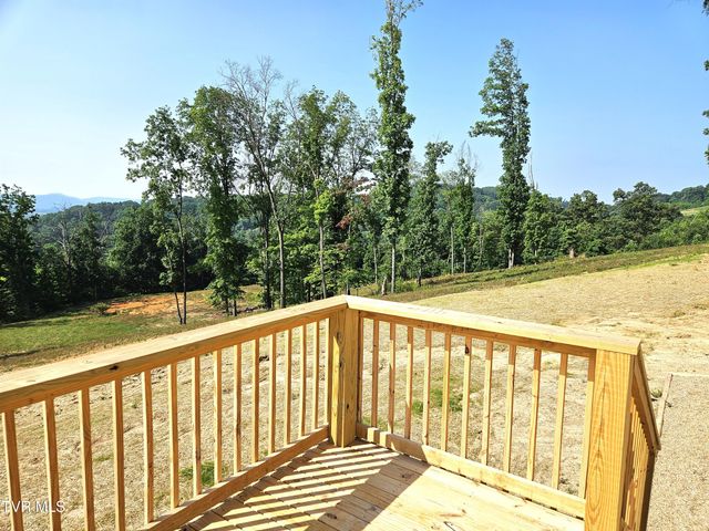 368 Oak Grove Road, Rogersville, TN 37857