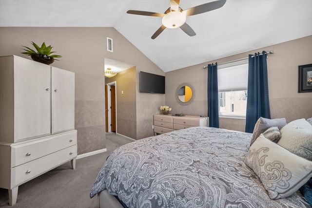 22 Mcrayne Hill Rd, Billerica, MA 01821
