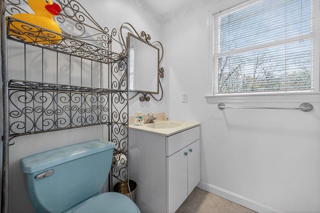 22 Mcrayne Hill Rd, Billerica, MA 01821