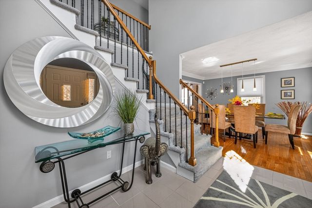 22 Mcrayne Hill Rd, Billerica, MA 01821