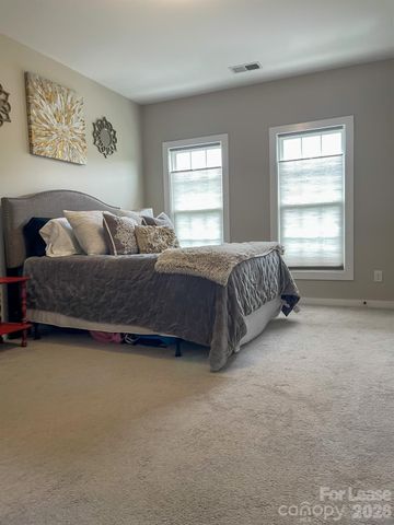 9428 Kings Parade Boulevard, Charlotte, NC 28273