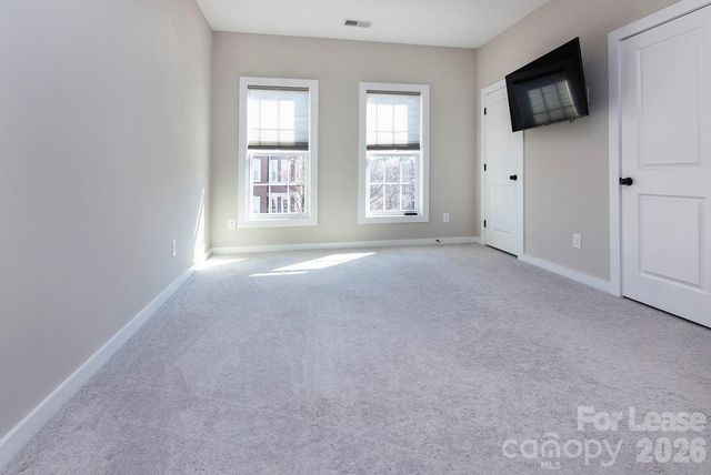 9428 Kings Parade Boulevard, Charlotte, NC 28273